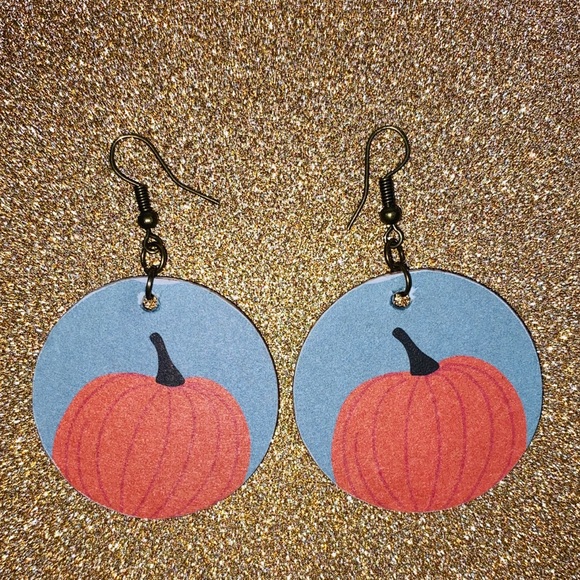 Handmade pumpkin earrings. - Picture 2 of 3